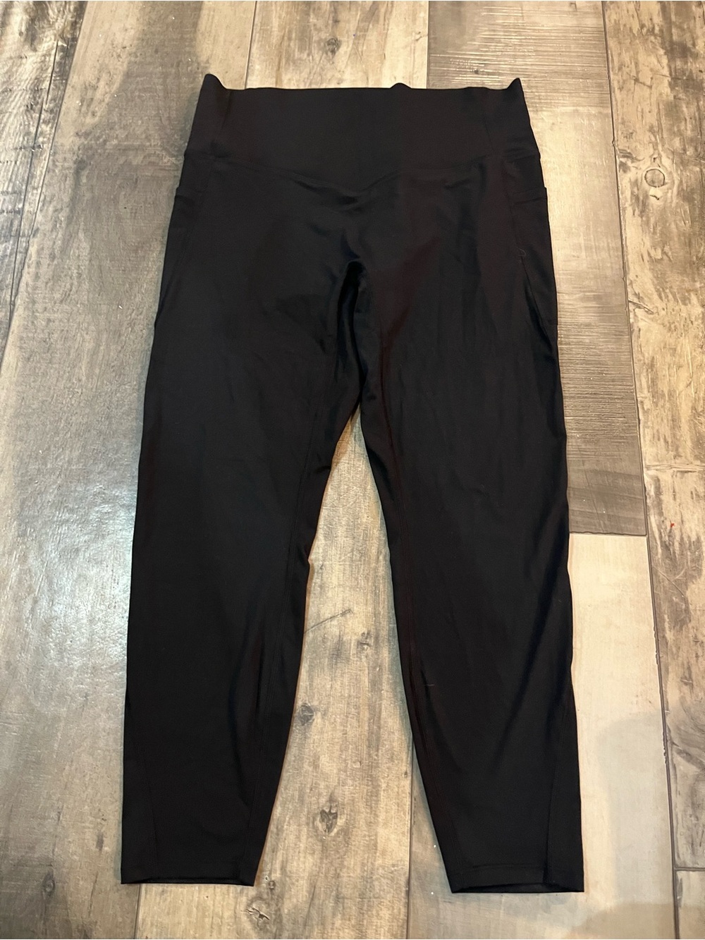 Halara Women’s XL Black High Waisted Leggings Crossover V Waist Activewear